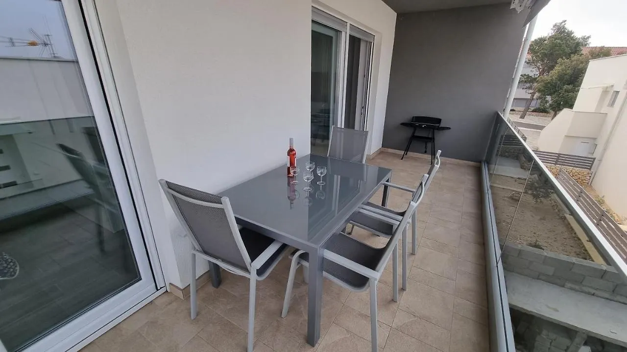 Simuni Delight Apartment