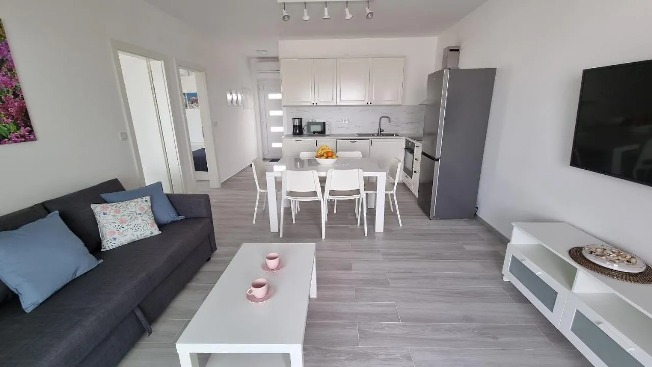 Simuni Delight Apartment