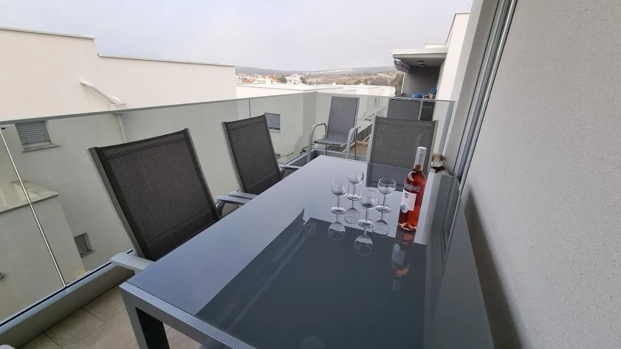 Simuni Delight Apartment
